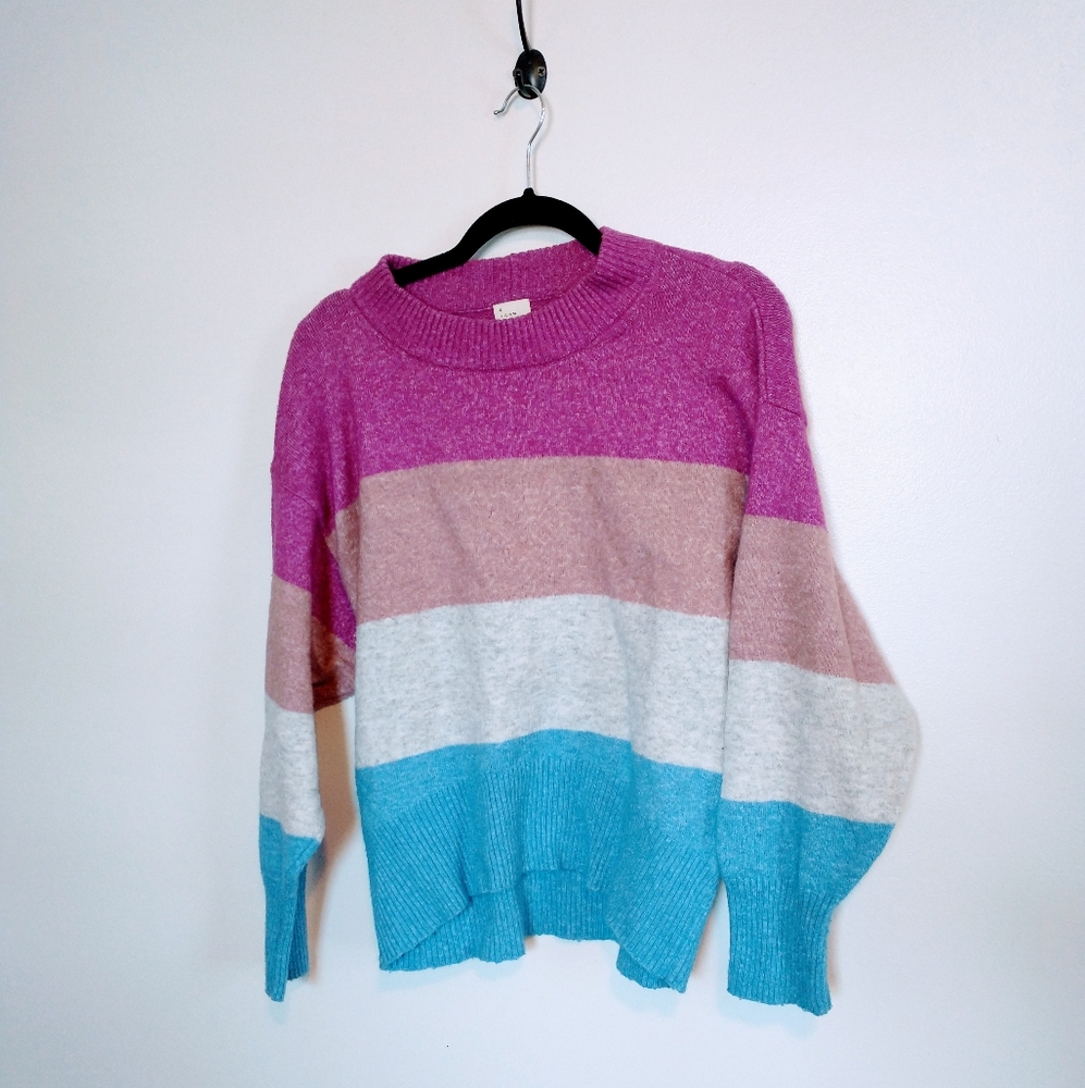 A new day striped soft sweater size xs with some piling